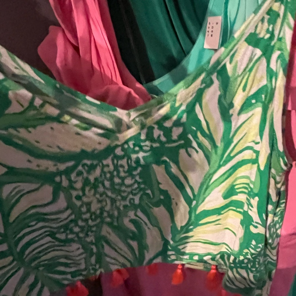GUC Lilly Pulitzer set. Green and white with tassels size 8